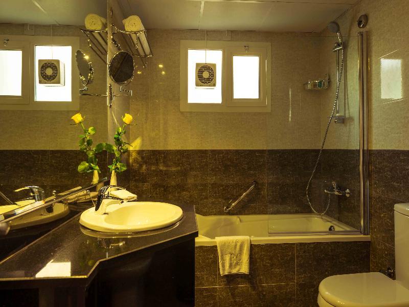 Roda Boutique Villa *